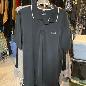 Oakley XL golf shirt